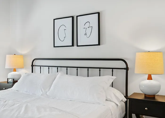 The Corbin 1205 - Cowtown Urban Oasis Apartment