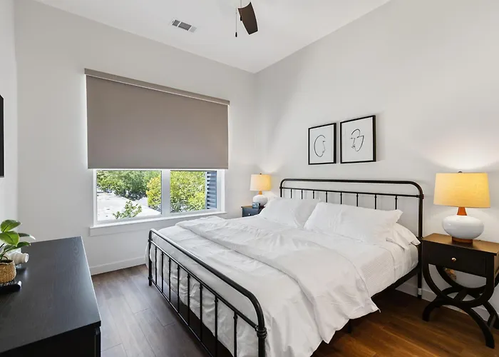 Apartment The Corbin 1205 - Cowtown Urban Oasis Fort Worth
