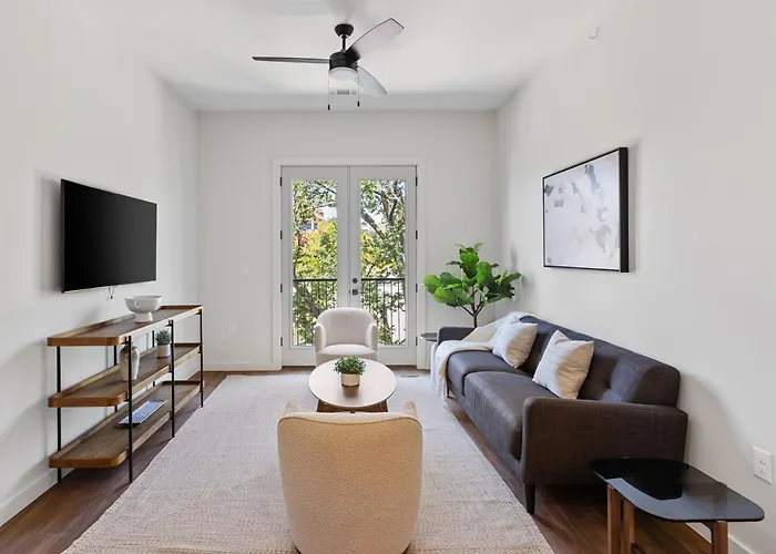 The Corbin 1205 - Cowtown Urban Oasis *