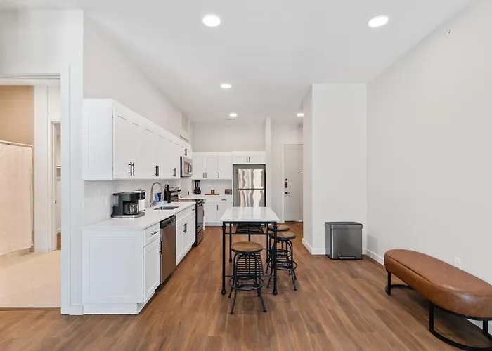 Apartment The Corbin 1205 - Cowtown Urban Oasis